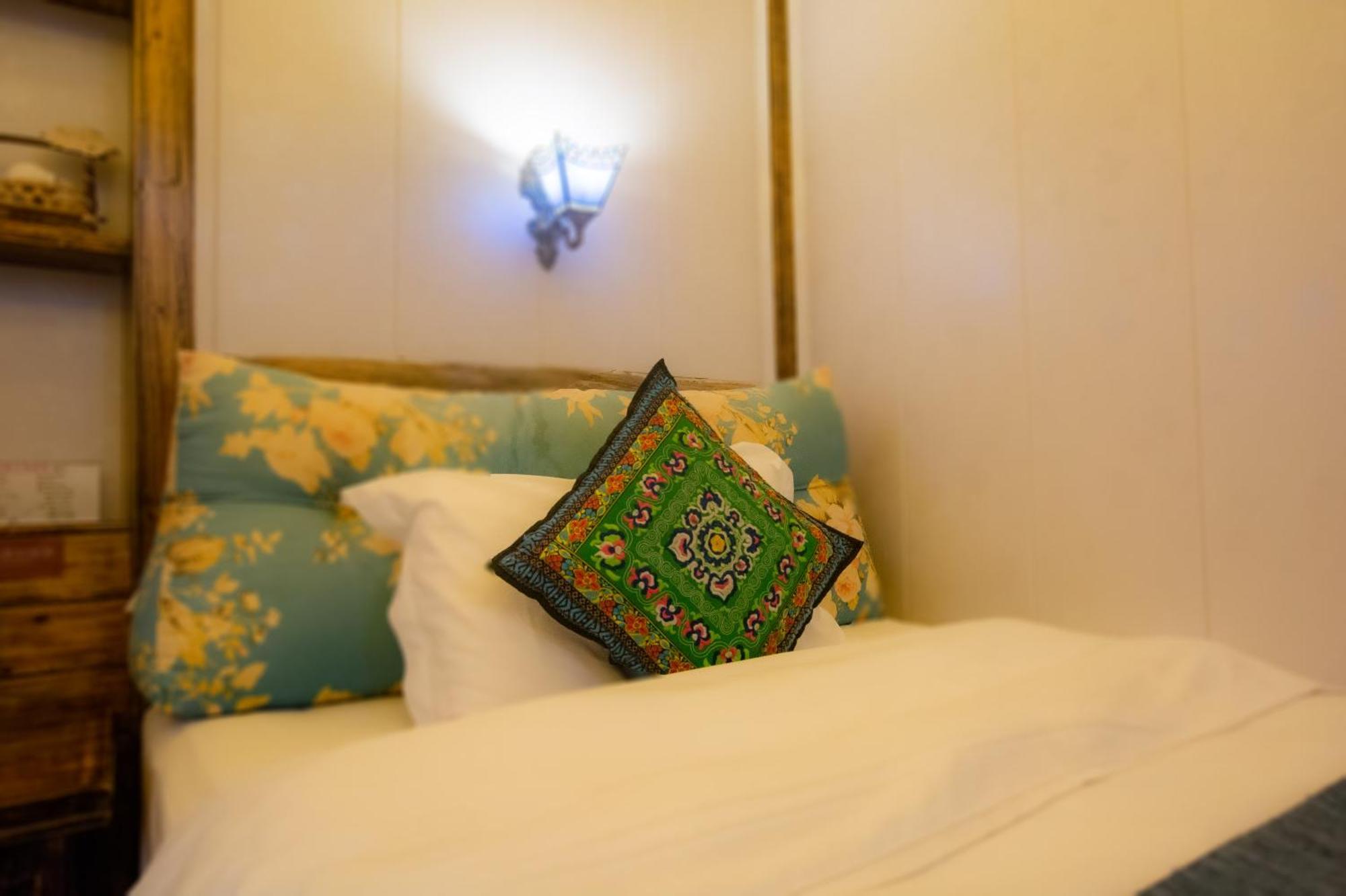 Floral Hotel - Baihui Living Чжанцзяцзе Екстер'єр фото