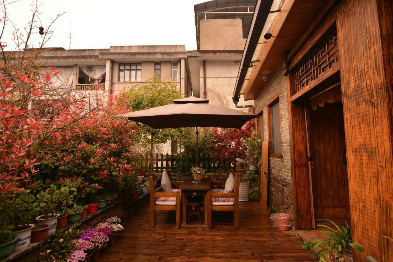 Floral Hotel - Baihui Living Чжанцзяцзе Екстер'єр фото